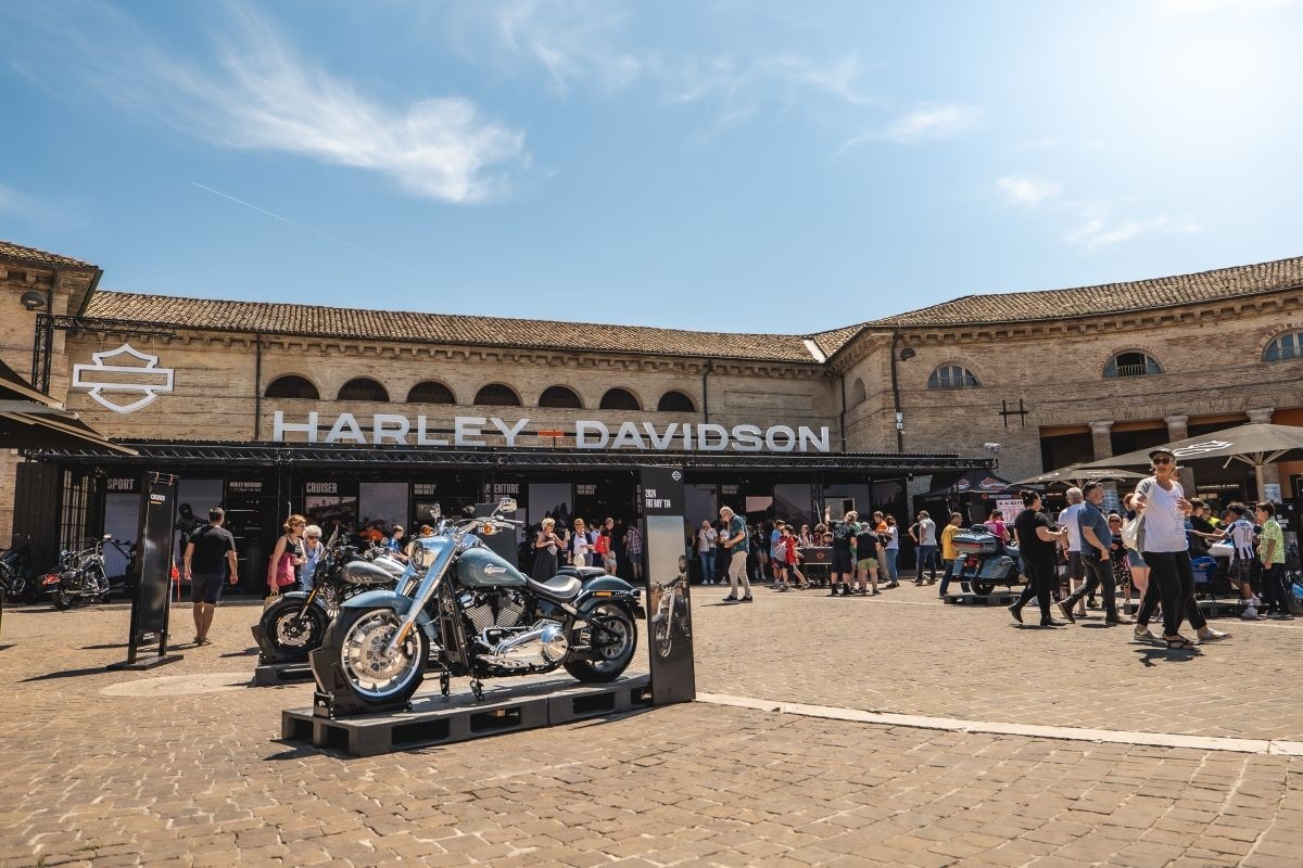 Harley-Davidson: la carica dei 100mila a Senigallia
